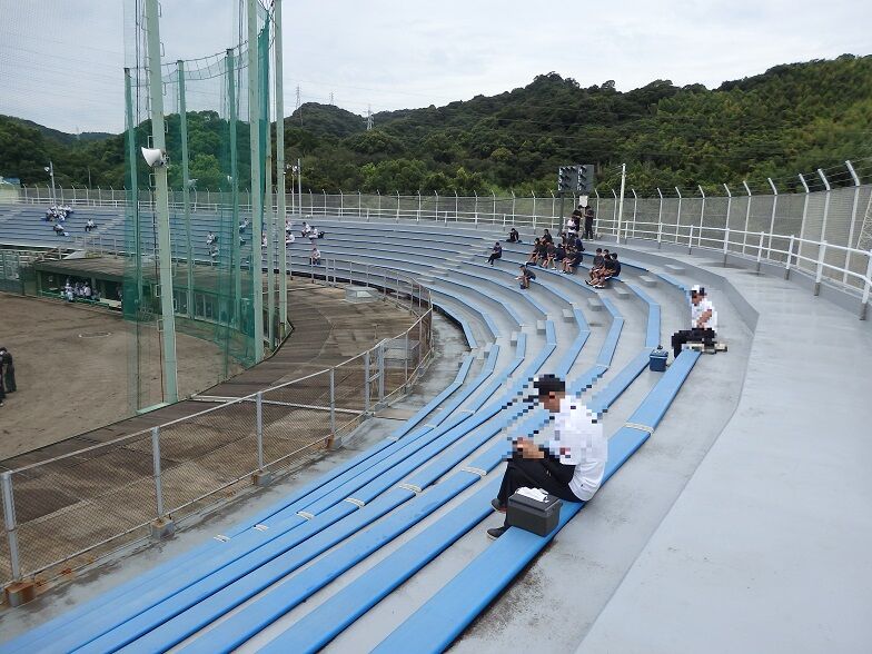 野球場巡り
	  蒲郡市公園グラウンド野球場　（蒲郡球場）
	コメント