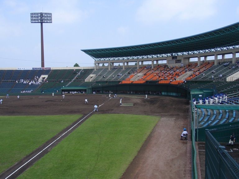 佐賀県立森林公園野球場