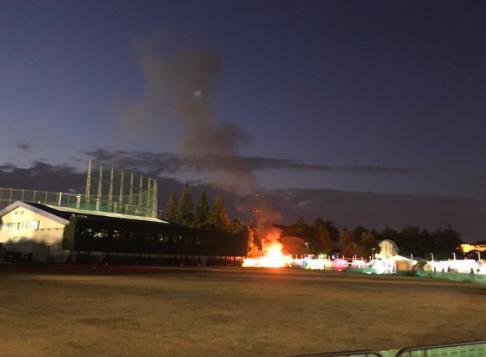 【閲覧注意】新宿のアート展で火事、中に子供が閉じ込められ焼死 (※動画像あり)