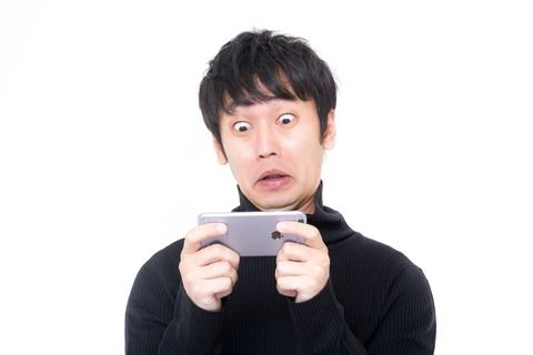 彡(^)(^)「お！一昨年別れた元カノのTwitterやんけ！覗いたろ！」