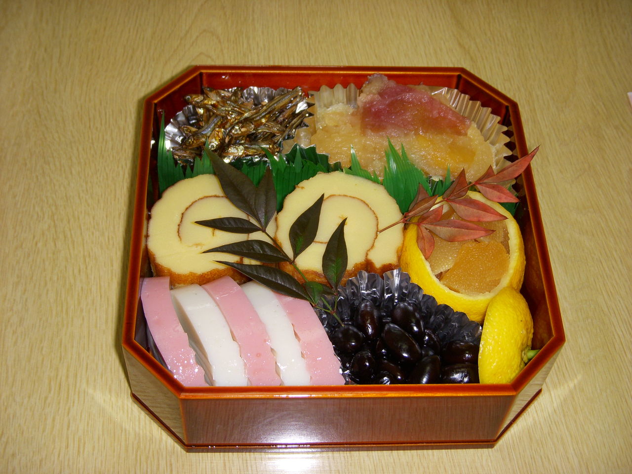 アスリートも知れば食べたくなるおせち なにはなくても三つ肴 その２ まるごと魚のパワー 田作り と縁起物 かずのこ 忙しいママでもできる ジュニアアスリートの育て方 スポーツ栄養と自立の扉