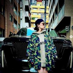 浜崎あゆみ 生足チラリの私服ショットが大不評 カサネあんてな 最新のおすすめまとめアンテナサイト