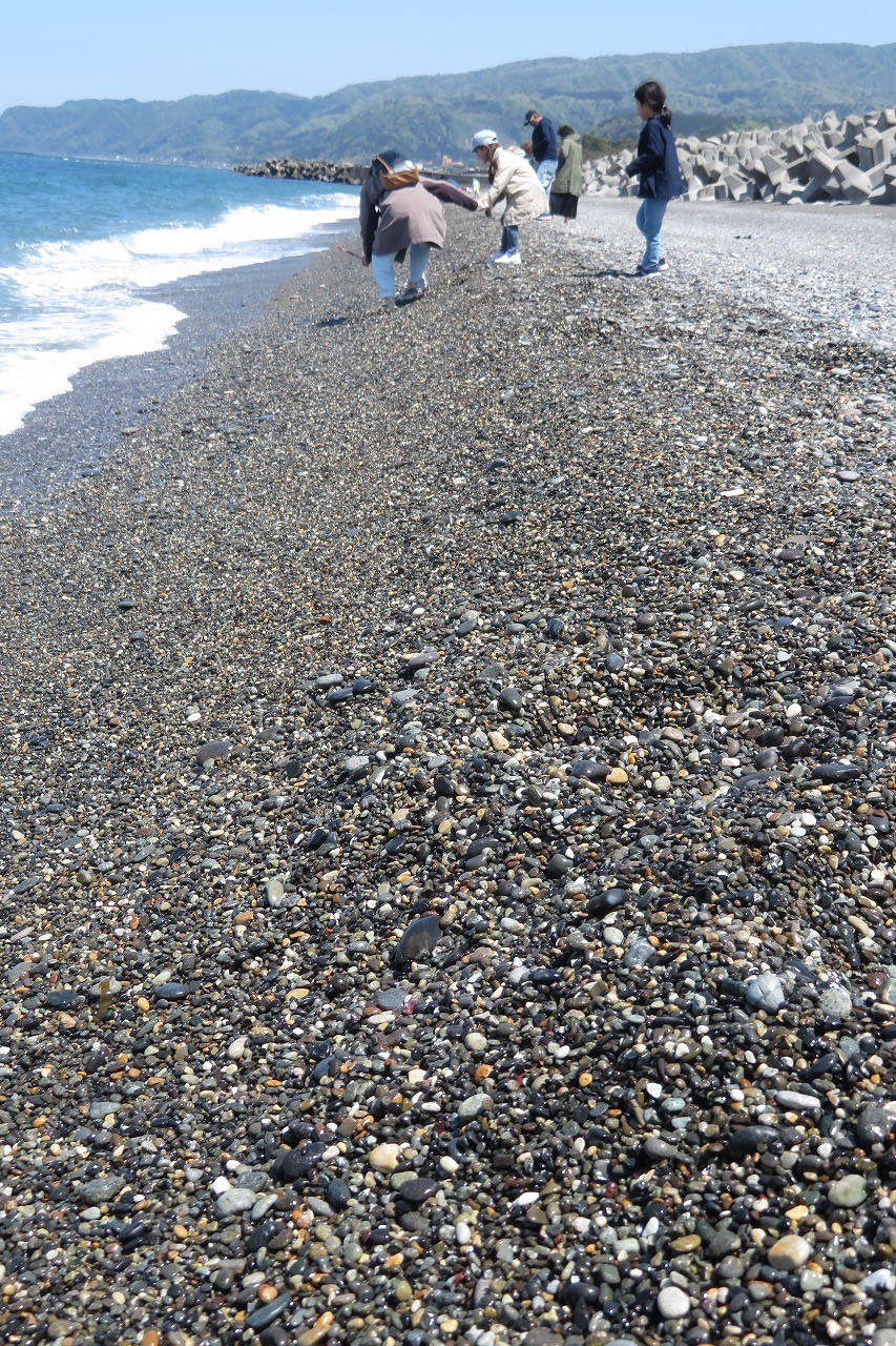 ヒスイ海岸 新潟県糸魚川市押上 All About Learn