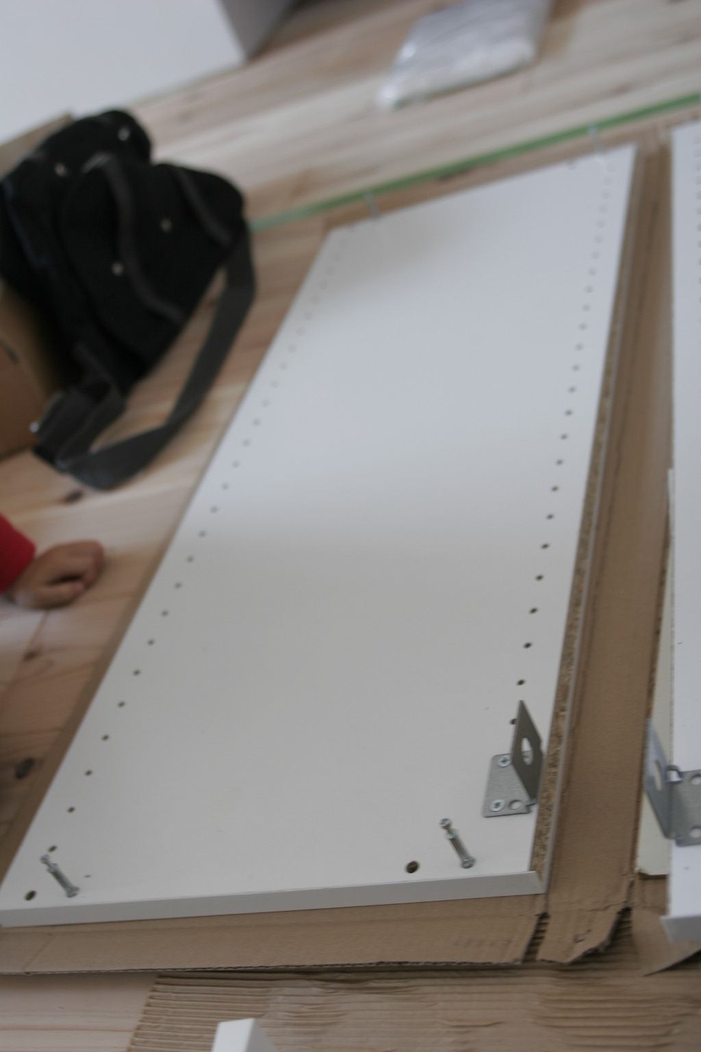 Ikeaキッチン吊戸棚の組み立て 過不足なく暮らす 狭小住宅が建つまで Ikeaキッチン吊戸棚の組み立て 過不足なく暮らす 狭小住宅が建つまで
