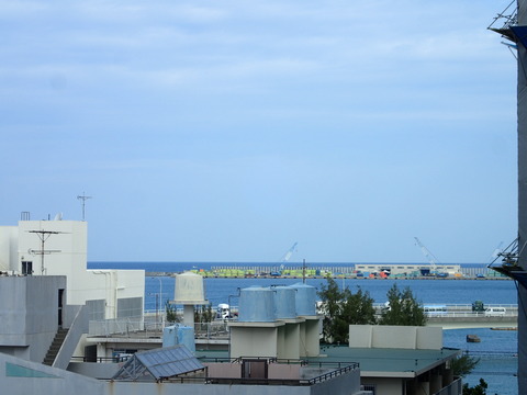 PB050437