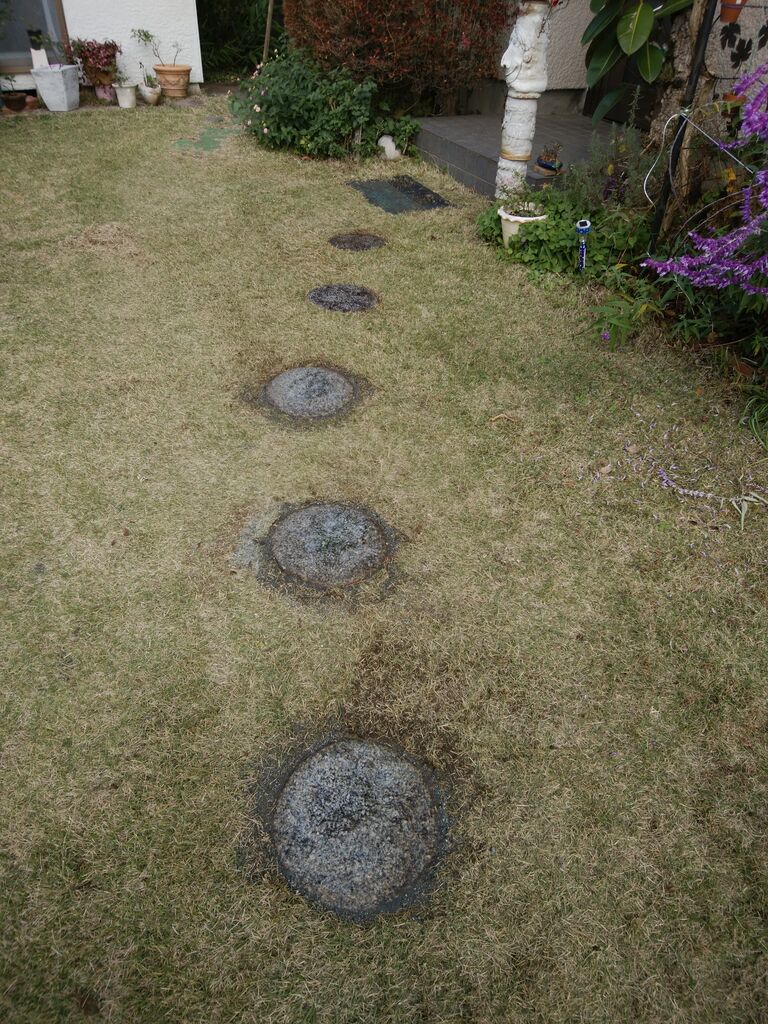 庭の踏み石を改修 団塊オヤジの定年日記