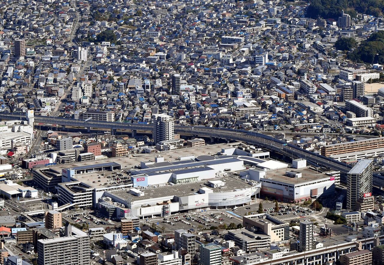 地方民は移動が車だから歩かない⁉︎