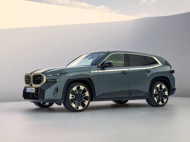 【悲報】BMW、、、フロントグリルさぁ、、、