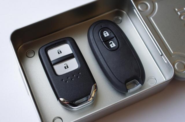 【疑問】車のリモコンキー????って、他の車の鍵、解除されたりしない？