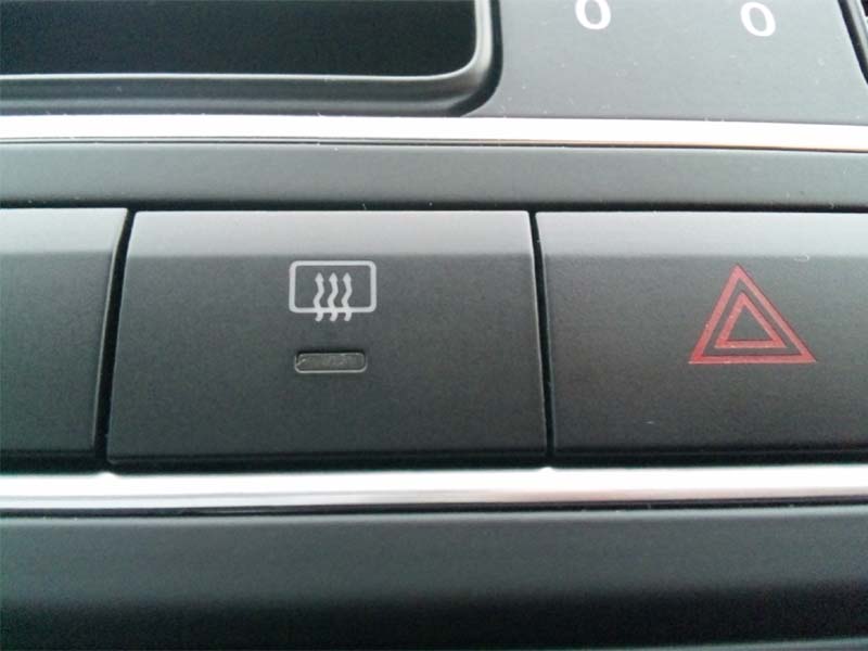 【謎】車のエアコンにある温泉マークの役割とは？