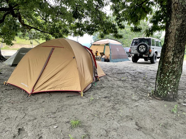 AF72D8B0-9DDD-451D-BDEF-BC10FE6D839D