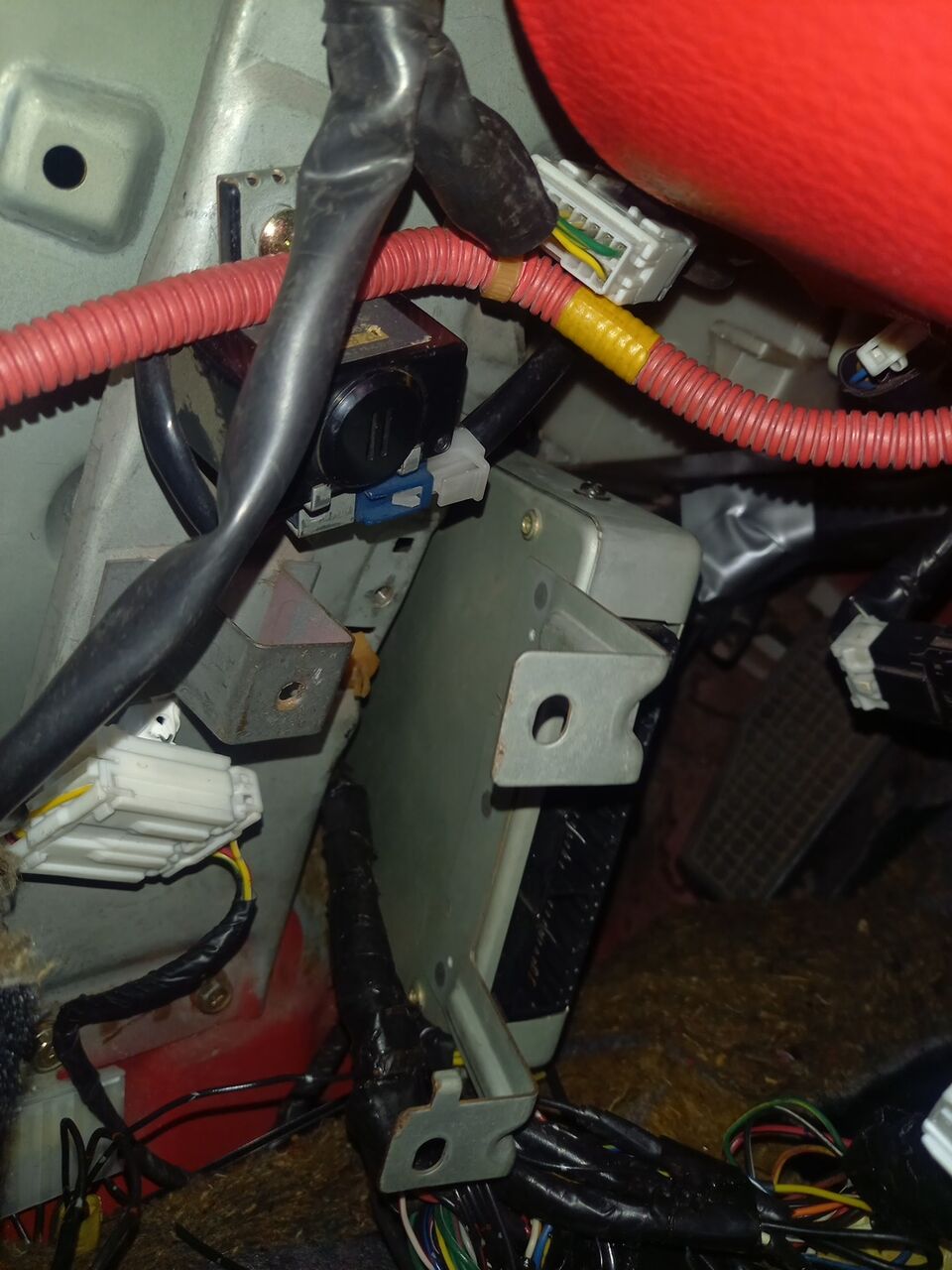 三菱ユニット 三菱GTO エンジンコントロールユニット(ECU)ノーマル戻しです