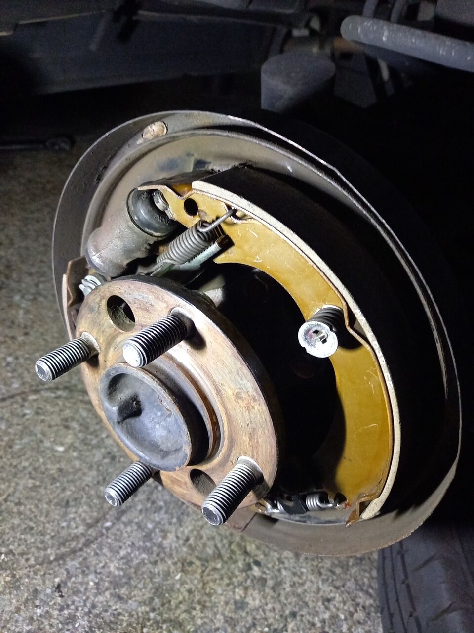 ピットワーク トヨタ R ブレーキシュー ダイナ,トヨエース BU系 / KC-BU212 / 4100cc / 仕様 ジャストロー,Wタイヤ MT / 95.05〜99.06 / 内径 1 1 / 8 ピットワーク トヨタ R ブレーキシュー ダイナ,トヨエース BU系 ⁄ KC