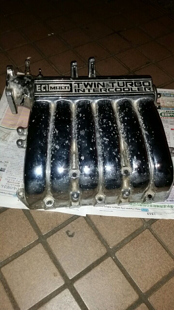 サージタンクの研磨 三菱gto好きな私のぺージで す 見てくださいね