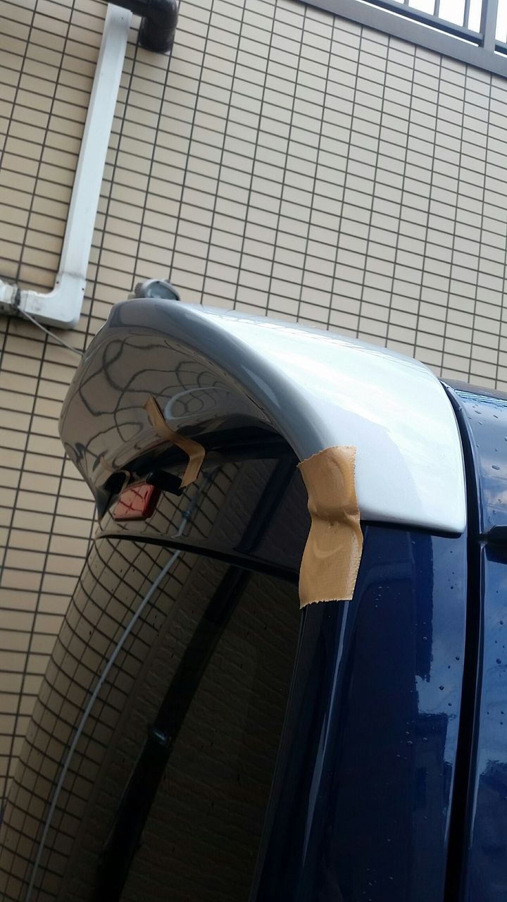 タウンボックス リアゲートスポイラー取り付けです。 : 三菱GTO