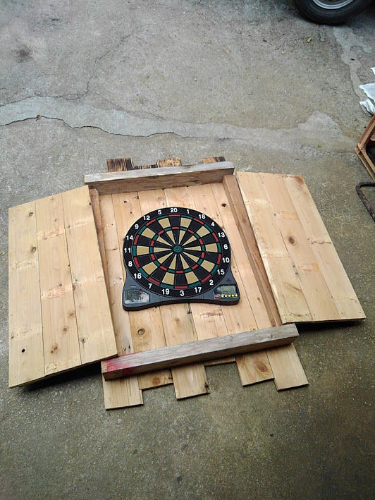 完全自作　ダーツボード台　こち 完全自作 ダーツボード台 こち様専用 - メルカリ