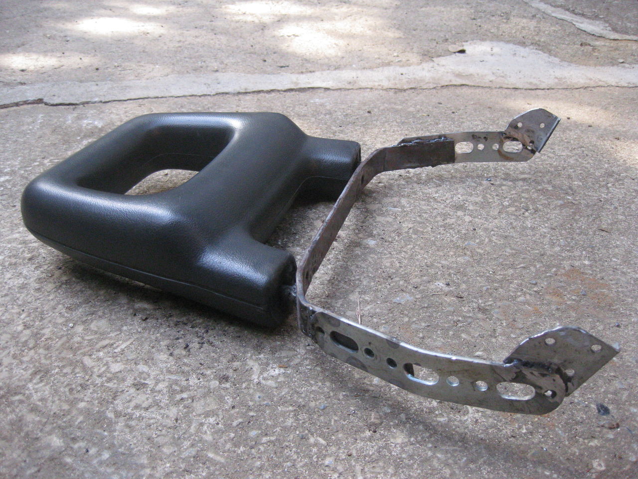 バックレスト自作 沖縄ゲストハウス Bise４１６