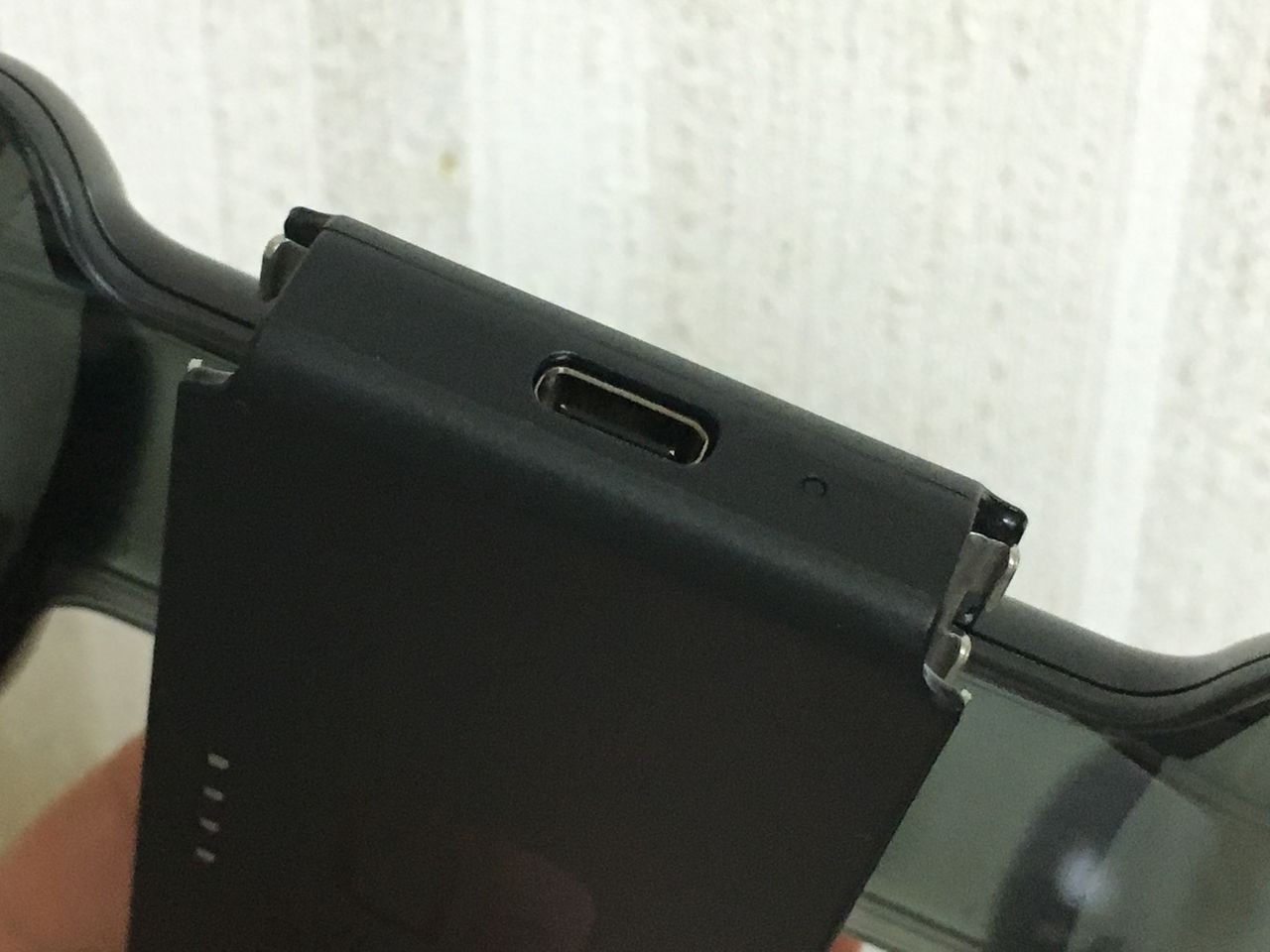 ゲーム日記 17 06 09 ジョイコン充電グリップ を購入 任天堂とソニーが 17 プレゼンの閲覧ページを公開 シェンムー3 延期 様々な割引セールが実施中 など 旧 セグメントゲームズ