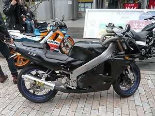 謎