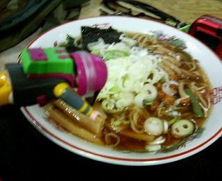 ラーメンとスロライ君