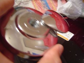 開いたタンクキャップ