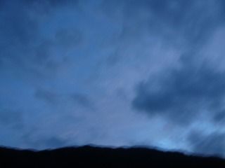 皆既月食な空