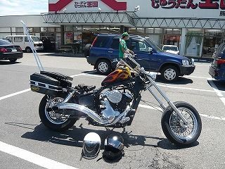M号