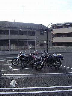 東名高速東京IC入口マック駐車場