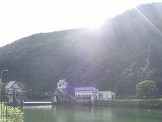 ダム