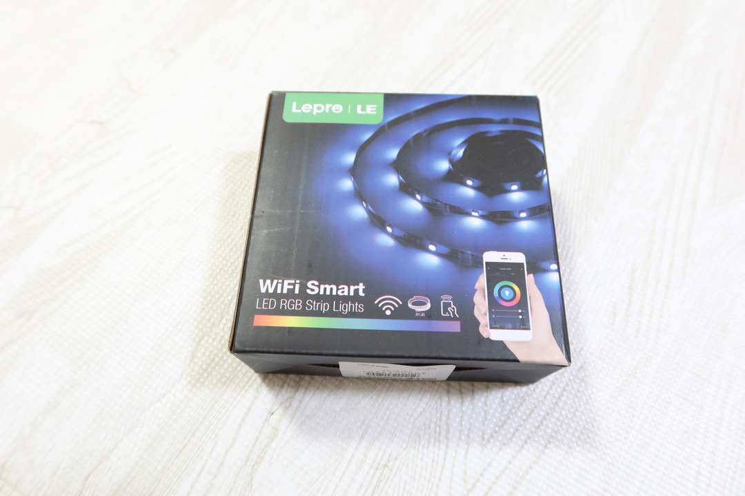 Lepro¤ÎLED¥Æ¡¼¥×¥é¥¤¥È (1)