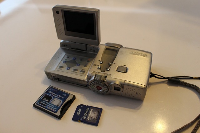 Caplio RDC-i500 (8)