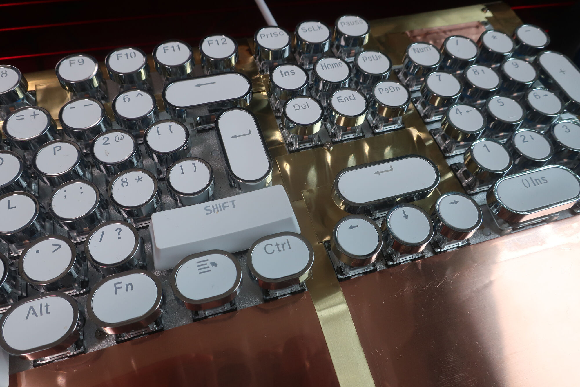 キーボードにスチームパンク感を出してみた セイ生活