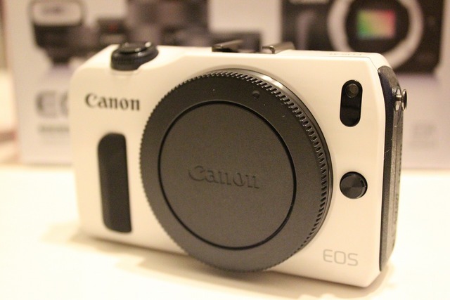 CanonEOSM (4)