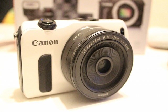 CanonEOSM (7)