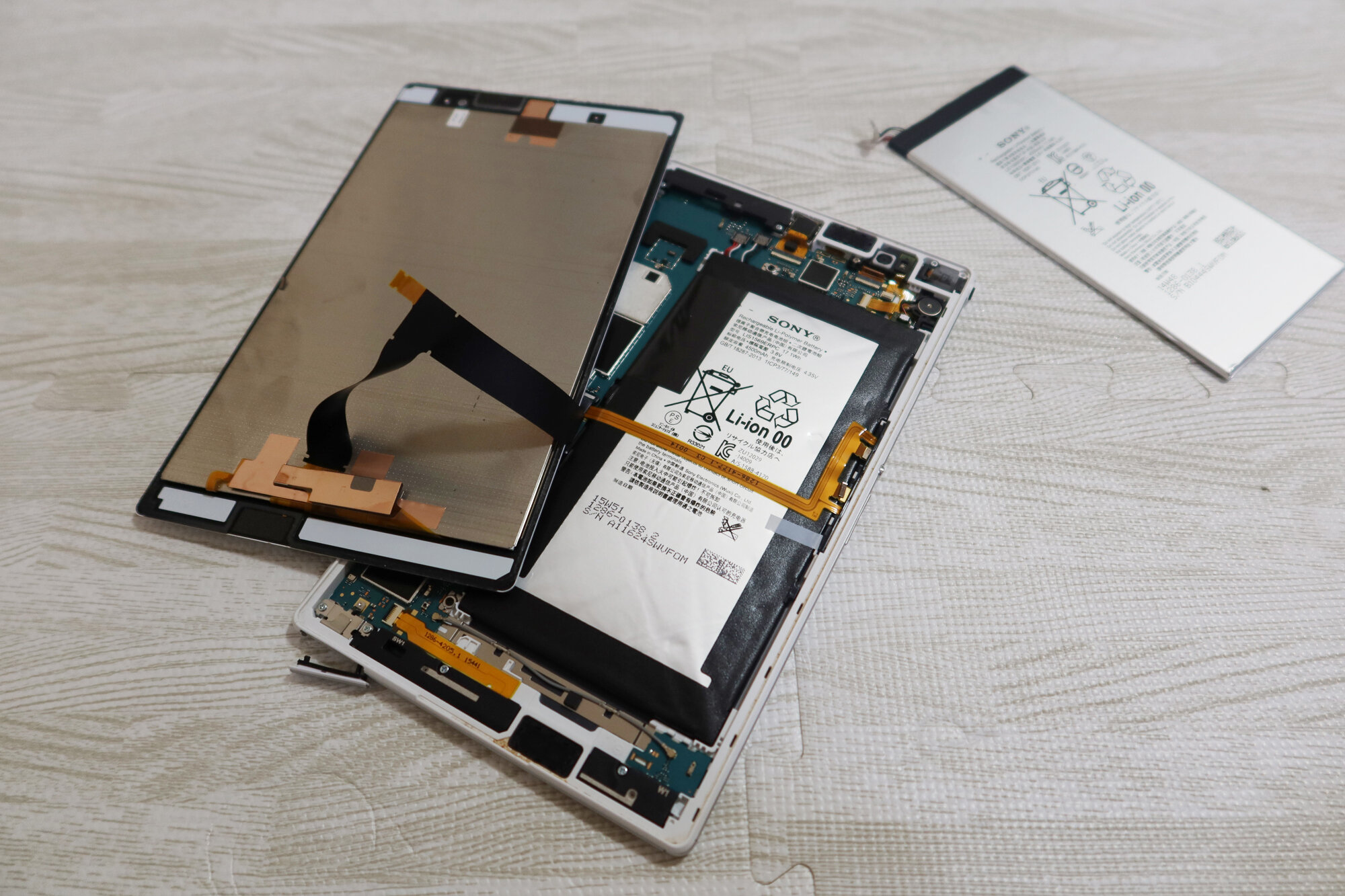 最大96%OFFクーポン Mukuzi バッテリー Xperia Z3 Tablet Compact