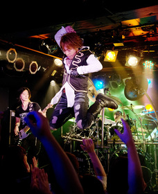 PsychicLover_Live-005