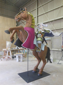 03アルスラーン騎馬立像