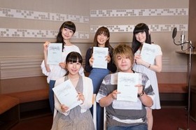 キャスト集合写真