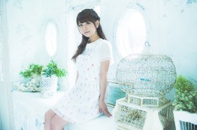 150429_井口裕香_HeyWorld_アー写_メイン