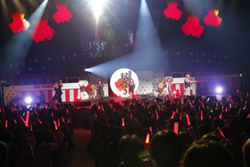 JAM_F0Y7024_WEB