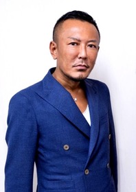 名越稔洋