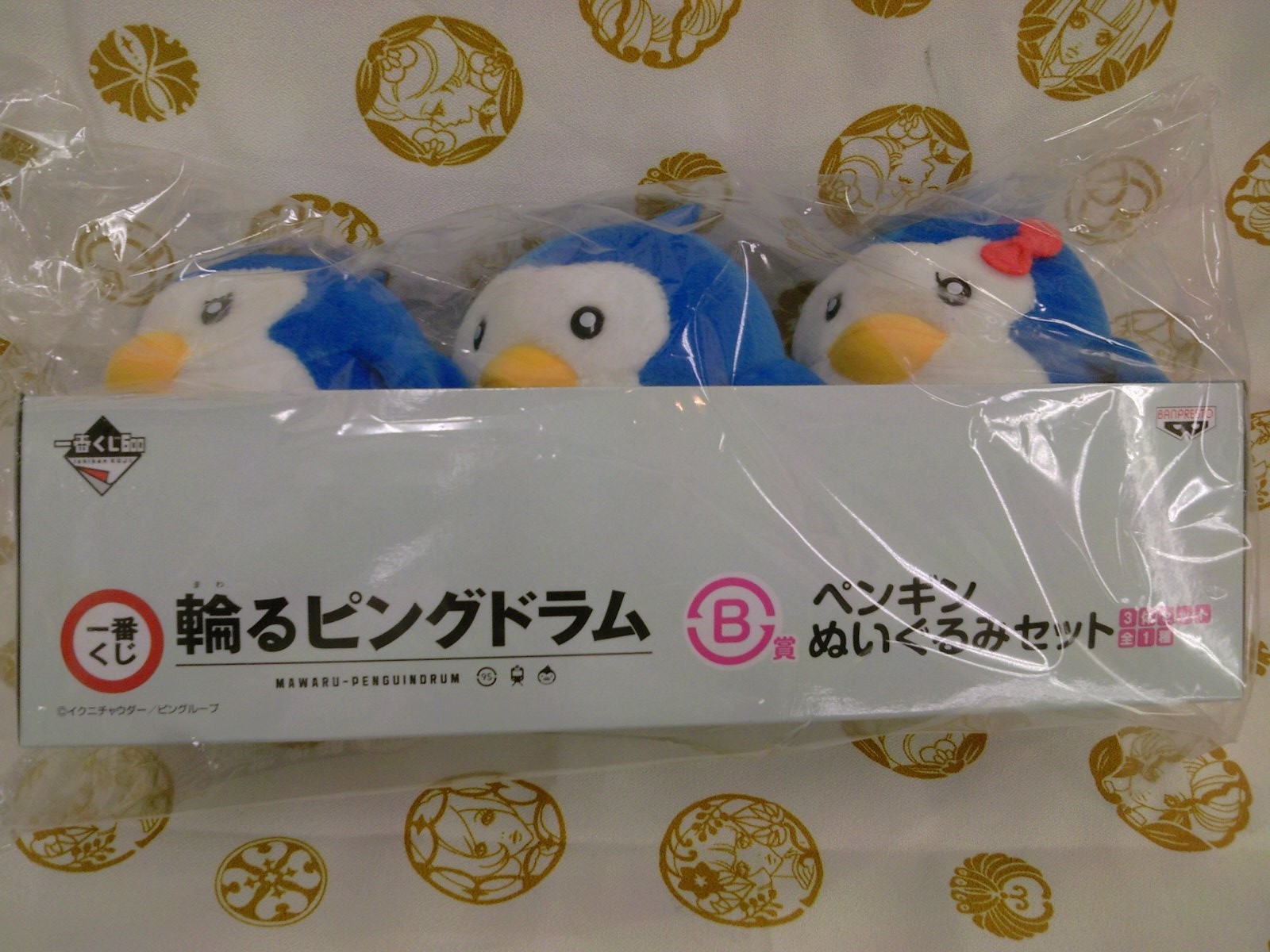 上から下までペンギン尽くし！一番くじ輪るピングドラム商品