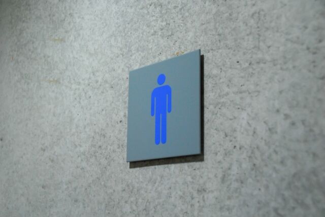 男子トイレのマーク
