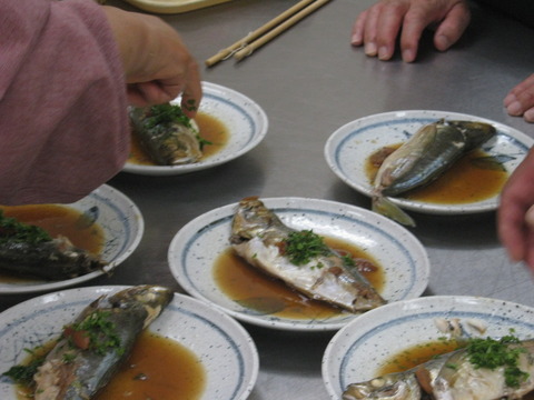 青じそをのせて彩にも気を使います