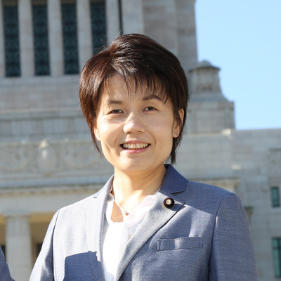 吉川沙織・立憲