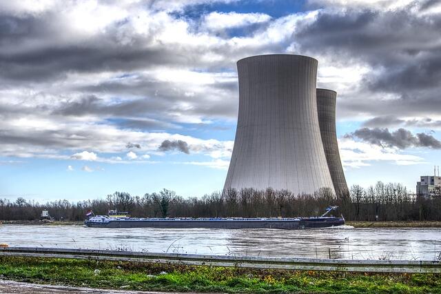 nuclear-power-4021418_640