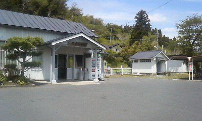 陸中門崎駅2.JPG