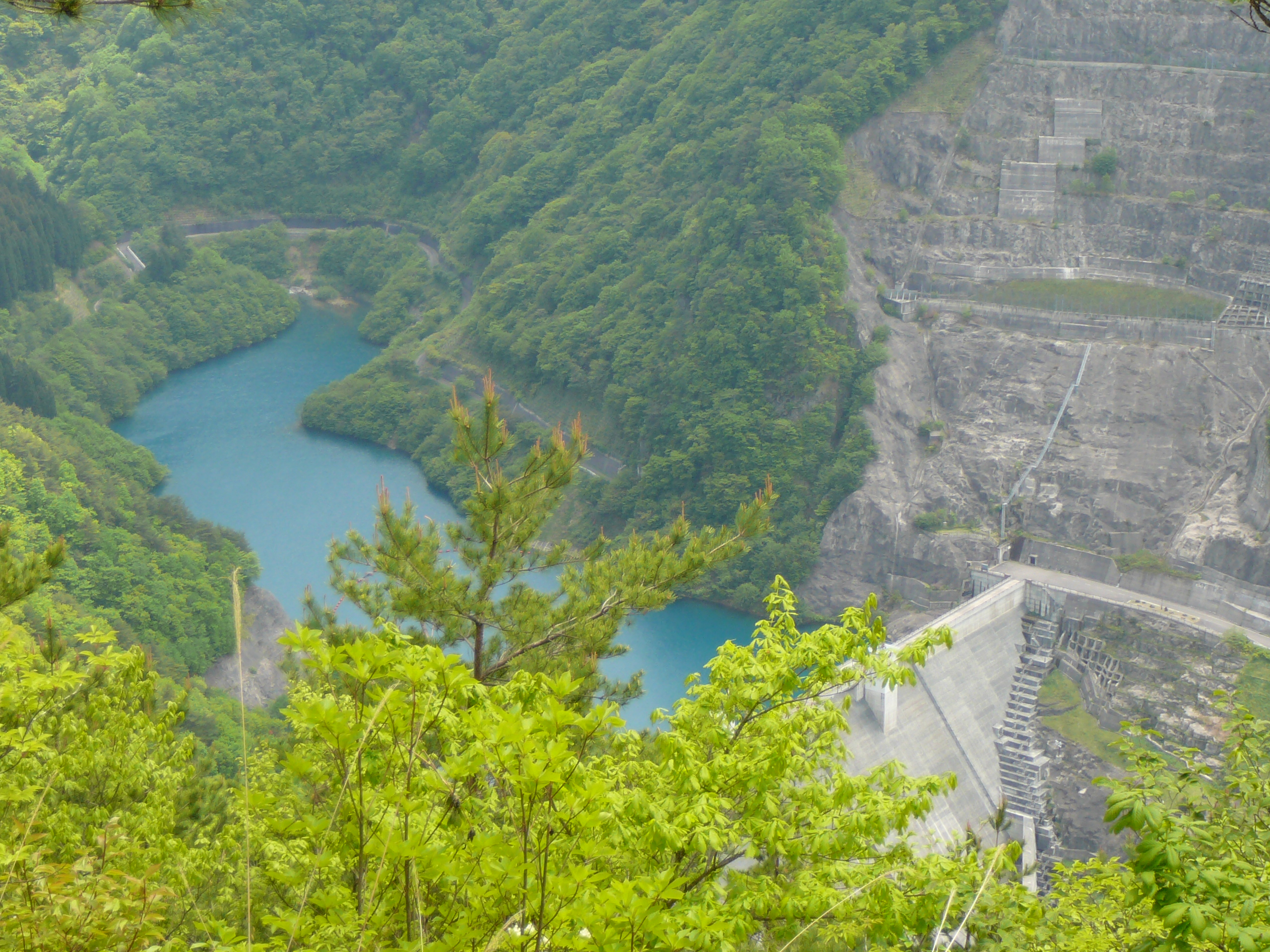 床屋へ行くつもりが 五味池破風高原編 バイクに乗りたいぞ Z1000 Serowで走るダム 林道のバイクライフ