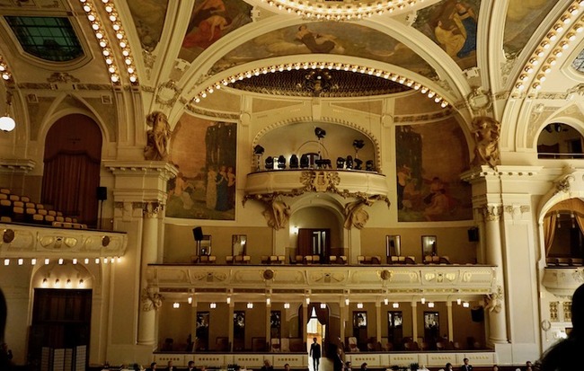 スメタナホールでコンサート Obecni Dum 市民会館 猫とプラハ