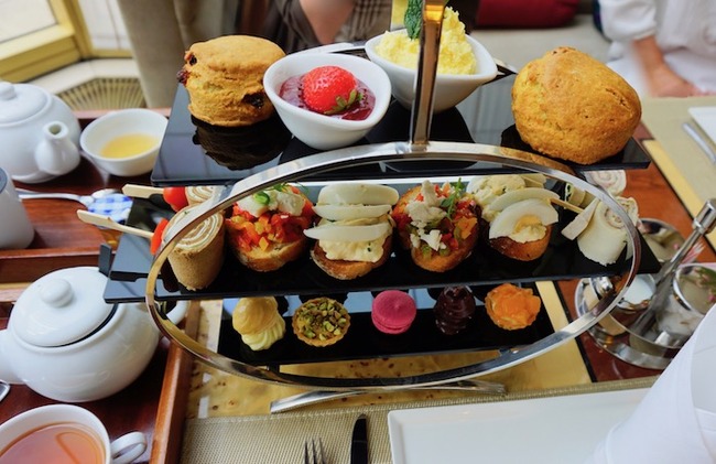 プラハでアフタヌーンティー Intercontinental Prague Duke S Bar